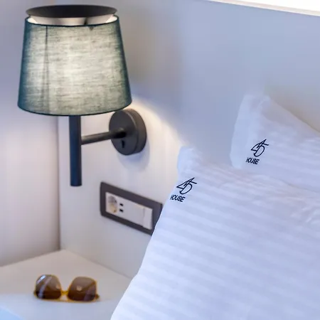 ゲストハウス 45house