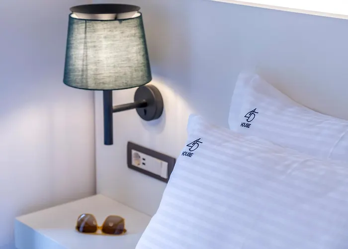 Πανσιόν 45house